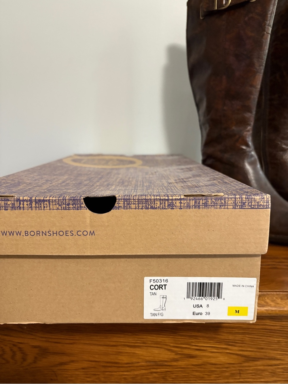 Born Cort Boots in Tan with Black Soles - Picture 4 of 4